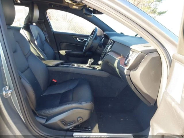 Volvo S60 - автомобили, коли, обяви за нови и употребявани 5