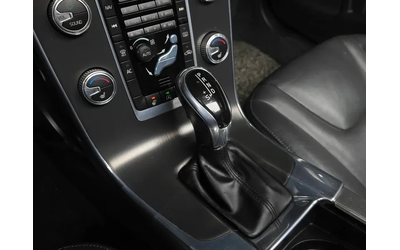 Volvo S60 1.6D - автомобили, коли, обяви за нови и употребявани 8