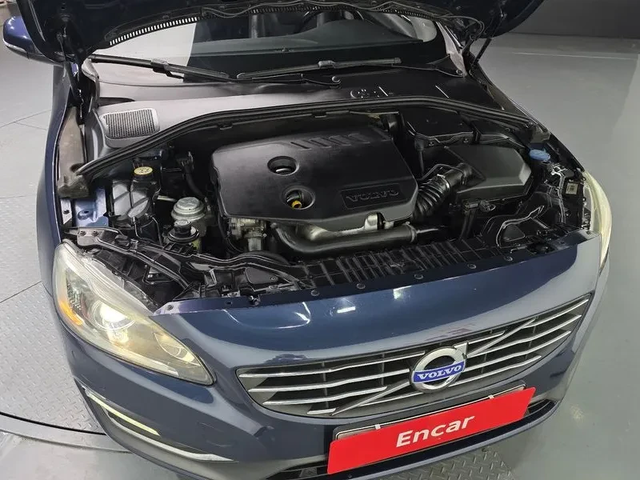 Volvo S60 1.6D - автомобили, коли, обяви за нови и употребявани 5