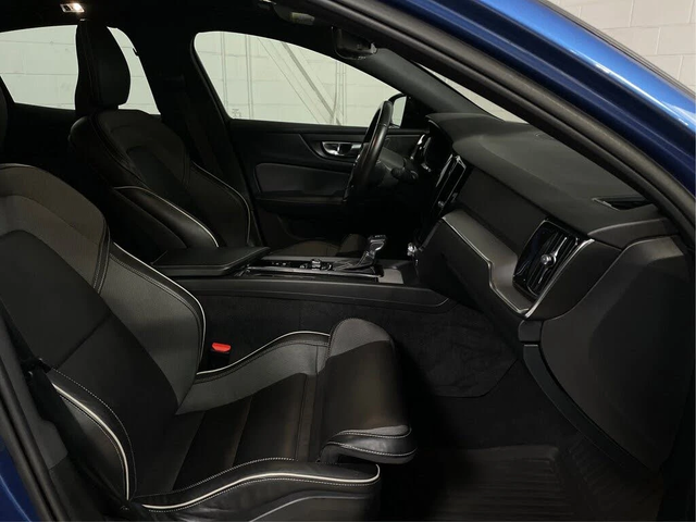 Volvo S60 T5 R-Design AWD* АвтоКреди* (ЦЕНА ДО БГ) - автомобили, коли, обяви за нови и употребявани 8