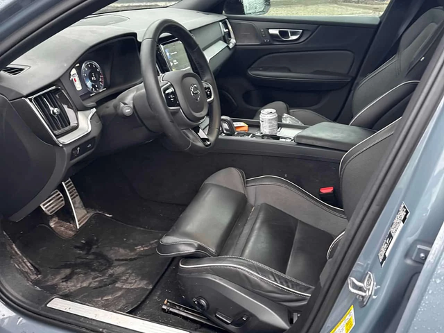 Volvo S60 | B5 AWD R Design | DISTRONIC | ДВА КЛЮЧА - автомобили, коли, обяви за нови и употребявани 6