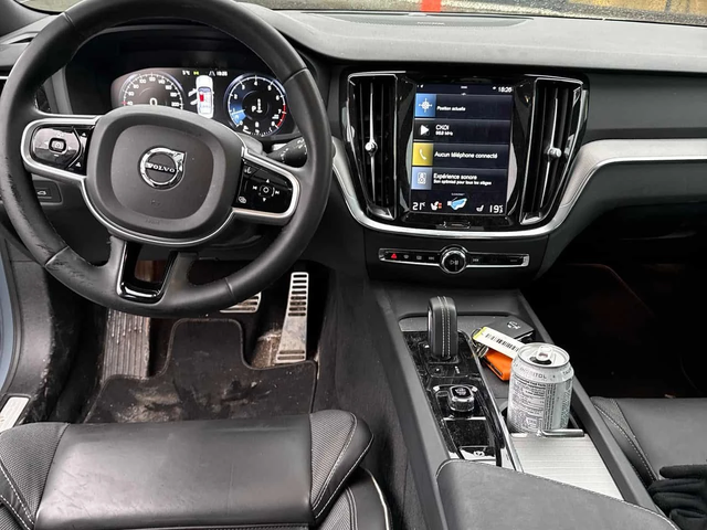 Volvo S60 | B5 AWD R Design | DISTRONIC | ДВА КЛЮЧА - автомобили, коли, обяви за нови и употребявани 8