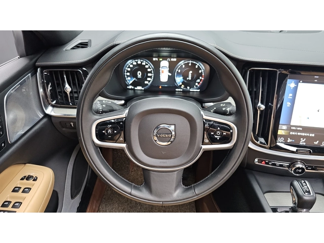 Volvo S60 INSCRIPTION* B&W* 360* МАСАЖ* ОБДУХ* DIS* КРАЙНА Ц - автомобили, коли, обяви за нови и употребявани 5