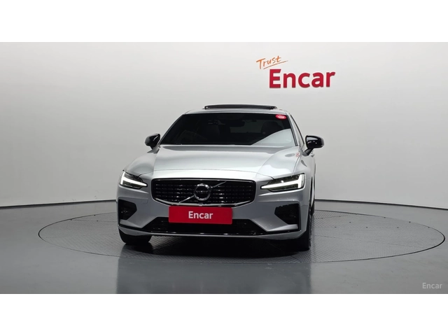 Volvo S60 R-Design* DISTRONIC* ПОДГРЕВ* ОБДУХВАНЕ* КАМЕРА* - автомобили, коли, обяви за нови и употребявани 1