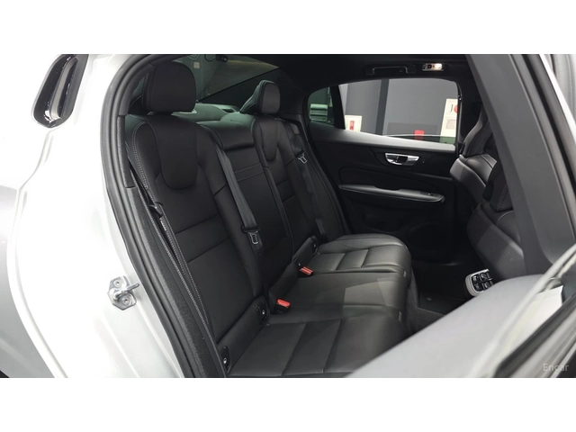 Volvo S60 R-Design* DISTRONIC* ПОДГРЕВ* ОБДУХВАНЕ* КАМЕРА* - автомобили, коли, обяви за нови и употребявани 9