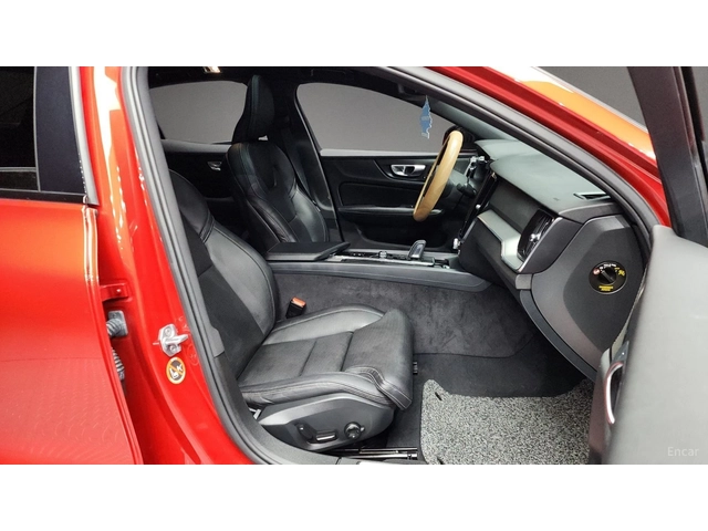 Volvo S60 R-Design* DISTRONIC* ПОДГРЕВ* ОБДУХВАНЕ* HUD* - автомобили, коли, обяви за нови и употребявани 8