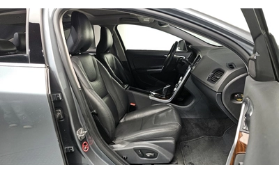 Volvo S60 D3 | Памет; подгрев седалки | Подгрев волан - автомобили, коли, обяви за нови и употребявани 9