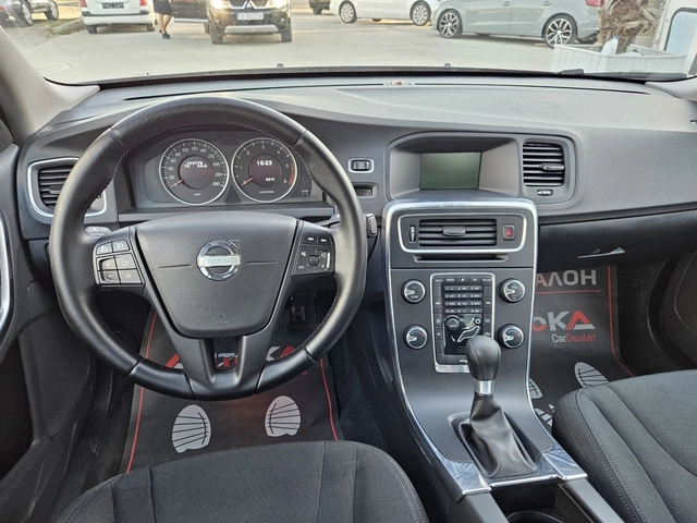 Volvo S60 1.6Drive-114kc= 6СКОРОСТИ= 162.000км= АВТОПИЛОТ - автомобили, коли, обяви за нови и употребявани 10