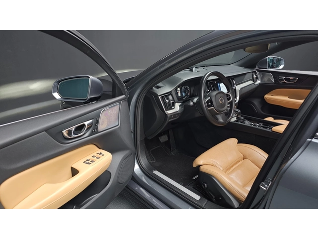 Volvo S60 2.0 T5 Inscription - автомобили, коли, обяви за нови и употребявани 9