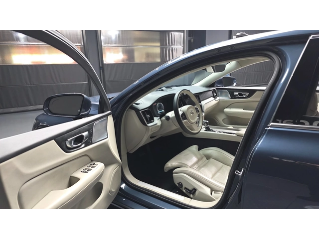 Volvo S60 T5 INSCRIPTION * DIS * ОБДУХ * HUD * 360 * PANO - автомобили, коли, обяви за нови и употребявани 8
