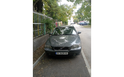 volvo-s60-nishto-po-kolsta-ne-e-smeneno - 0