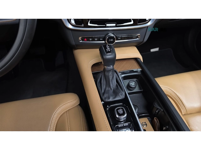 Volvo S90 T5 Inscription* КОЖА* ОБДУХВ* ПАНО* НАВИ - автомобили, коли, обяви за нови и употребявани 6