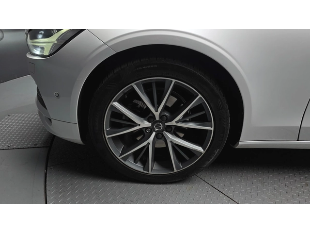 Volvo S90 D5 AWD Momentum - автомобили, коли, обяви за нови и употребявани 4