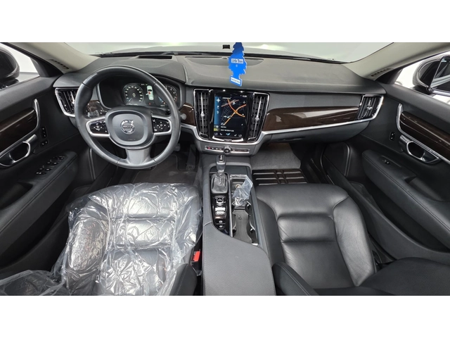 Volvo S90 2.0 T5 Momentum - автомобили, коли, обяви за нови и употребявани 5
