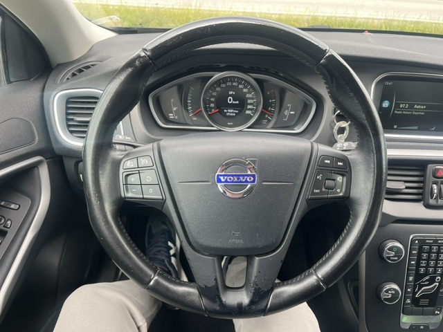 Volvo V40 1.6 NAVI - автомобили, коли, обяви за нови и употребявани 11