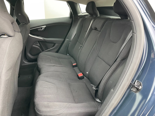 Volvo V40 Реален пробег - автомобили, коли, обяви за нови и употребявани 10