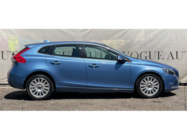 Volvo V40 D2* Камера* 6 Скорости - автомобили, коли, обяви за нови и употребявани 5