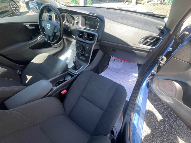 Volvo V40 D2* Камера* 6 Скорости - автомобили, коли, обяви за нови и употребявани 6