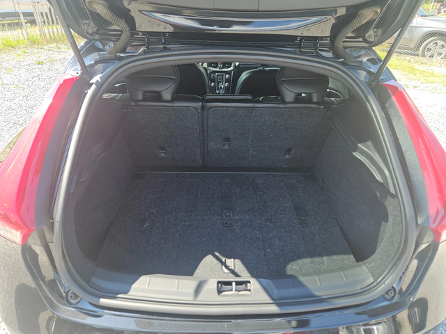 Volvo V40 2.0 D2 120 k.c. R design - автомобили, коли, обяви за нови и употребявани 11