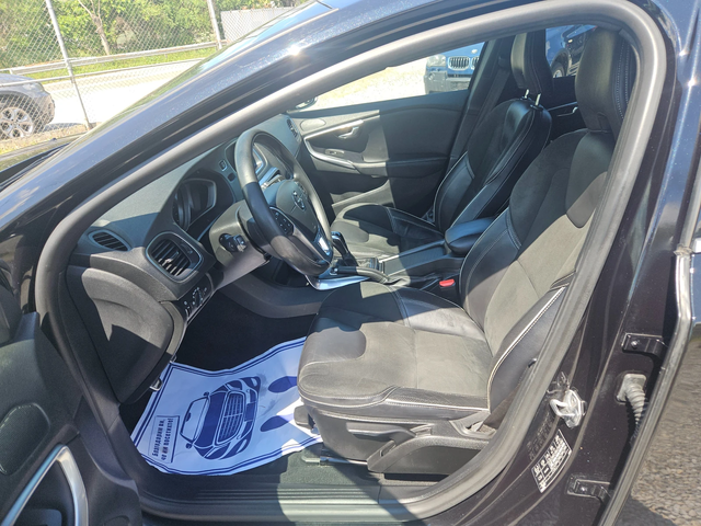 Volvo V40 2.0 D2 120 k.c. R design - автомобили, коли, обяви за нови и употребявани 13