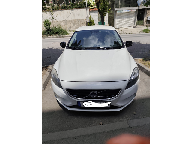 Volvo V40, 2013 г., 207000 км, 115 к.с. - автомобили, коли, обяви за нови и употребявани 0