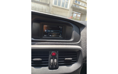 Volvo V40, 2013 г., 207000 км, 115 к.с. - автомобили, коли, обяви за нови и употребявани 12