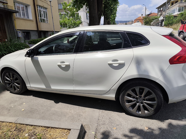 Volvo V40, 2013 г., 207000 км, 115 к.с. - автомобили, коли, обяви за нови и употребявани 5