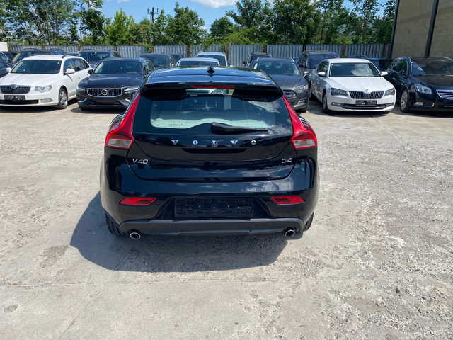 Volvo V40 2.0D4 190кс. Автомат - автомобили, коли, обяви за нови и употребявани 4