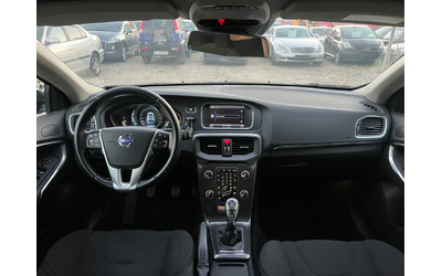 Volvo V40 D3-2.0d- 150к.с/ Старт-стоп/ Навигация/ Камера - автомобили, коли, обяви за нови и употребявани 15