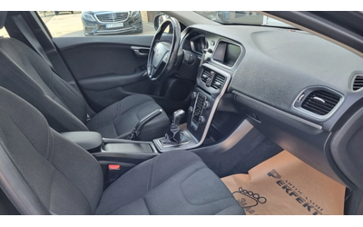Volvo V40 1.6дизел 114к.с. - автомобили, коли, обяви за нови и употребявани 13