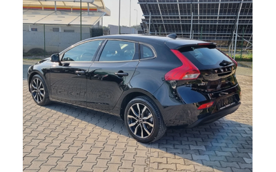 Volvo V40 1.6дизел 114к.с. - автомобили, коли, обяви за нови и употребявани 9