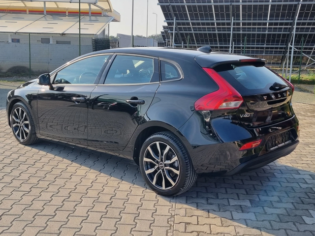 Volvo V40 1.6дизел 114к.с. - автомобили, коли, обяви за нови и употребявани 9