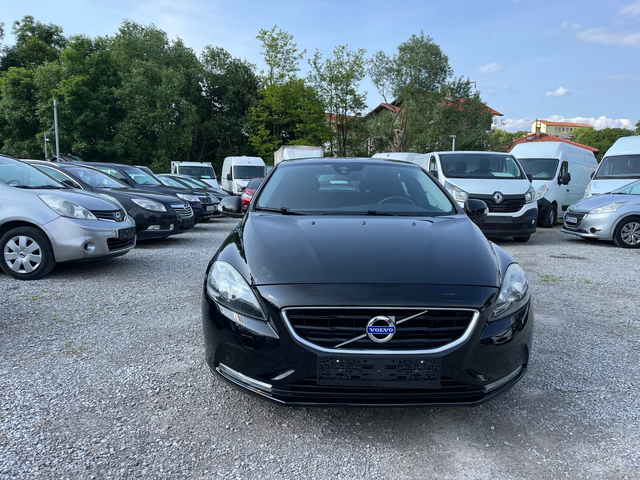 Volvo V40 D2 1.6D EURO 5B - автомобили, коли, обяви за нови и употребявани 1