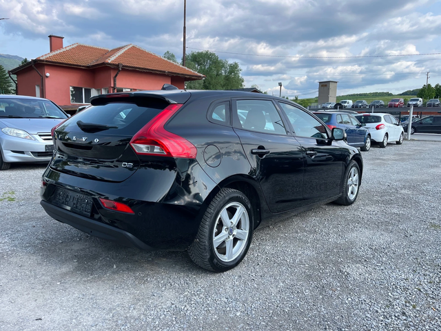 Volvo V40 D2 1.6D EURO 5B - автомобили, коли, обяви за нови и употребявани 3