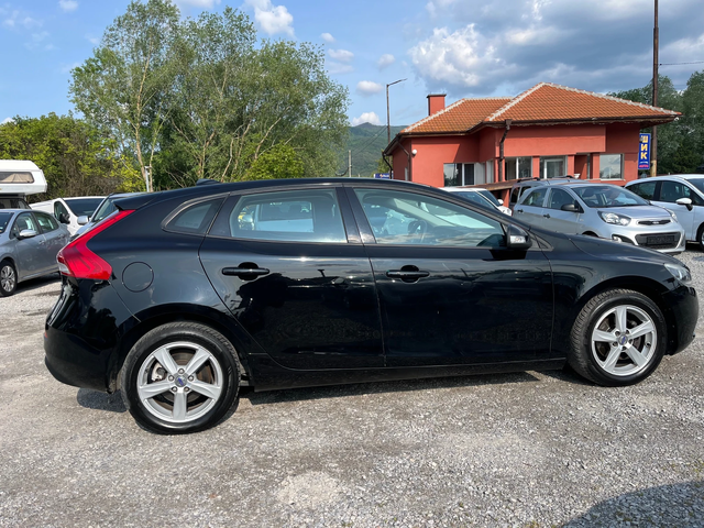 Volvo V40 D2 1.6D EURO 5B - автомобили, коли, обяви за нови и употребявани 6