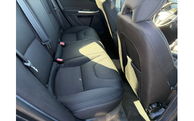 Volvo V40 2.0 D - автомобили, коли, обяви за нови и употребявани 12