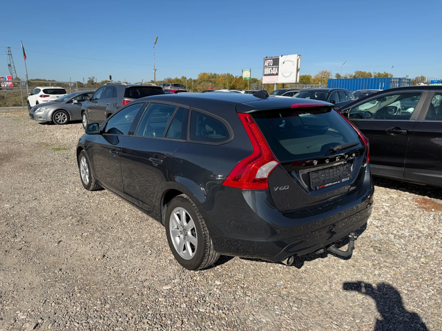Volvo V40 2.0 D - автомобили, коли, обяви за нови и употребявани 6