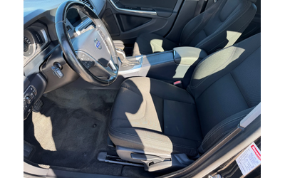 Volvo V40 2.0 D - автомобили, коли, обяви за нови и употребявани 8