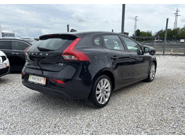 Volvo V40 1.6 D2* 114к.с.* Камера* Euro 5b* Лизин - автомобили, коли, обяви за нови и употребявани 3