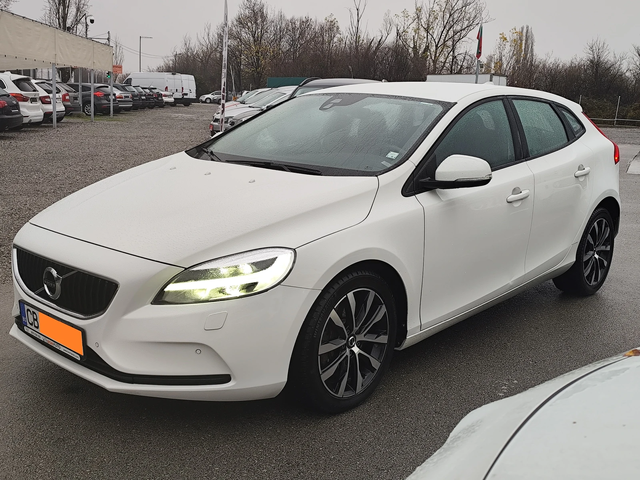 Volvo V40 1.5i* АВТОМАТИК* LED/XENON* NAVI* EURO6D* - автомобили, коли, обяви за нови и употребявани 0