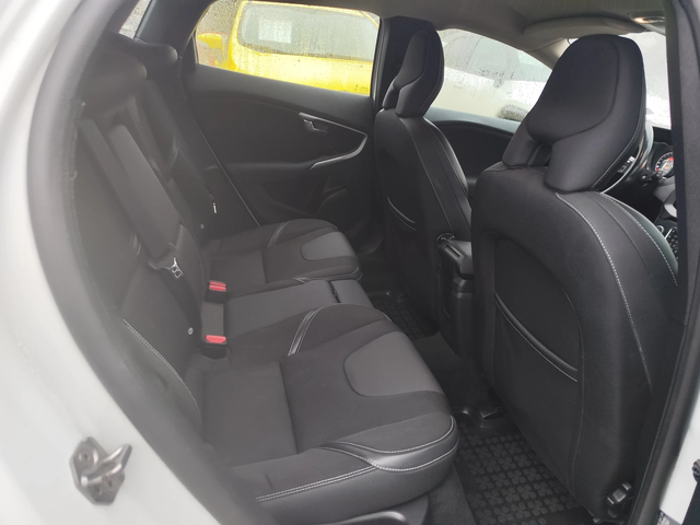 Volvo V40 1.5i* АВТОМАТИК* LED/XENON* NAVI* EURO6D* - автомобили, коли, обяви за нови и употребявани 10