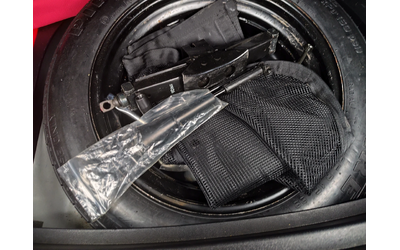 Volvo V40 1.5i* АВТОМАТИК* LED/XENON* NAVI* EURO6D* - автомобили, коли, обяви за нови и употребявани 12