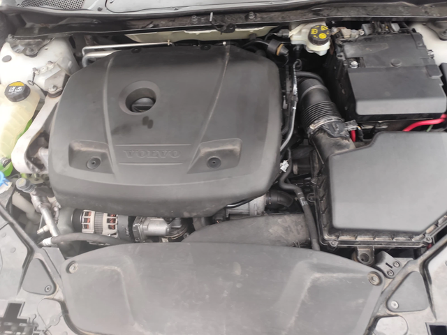 Volvo V40 1.5i* АВТОМАТИК* LED/XENON* NAVI* EURO6D* - автомобили, коли, обяви за нови и употребявани 14