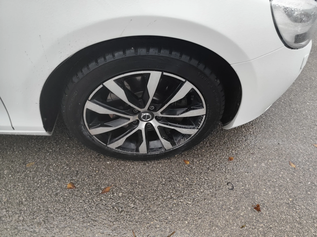 Volvo V40 1.5i* АВТОМАТИК* LED/XENON* NAVI* EURO6D* - автомобили, коли, обяви за нови и употребявани 16