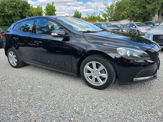 Volvo V40 2.0D2-FACE-ЕВРО 6В-НАВИГАЦИЯ-6 СКОРОСТИ - автомобили, коли, обяви за нови и употребявани 5