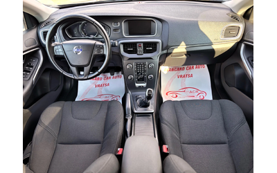 Volvo V40 - автомобили, коли, обяви за нови и употребявани 7