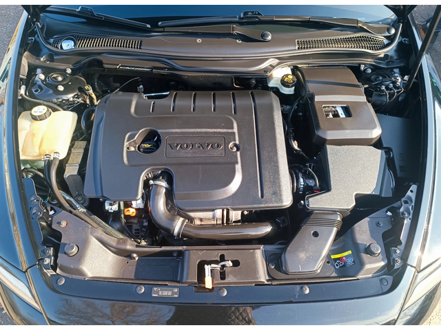 Volvo V40 1.6D4/platinum - автомобили, коли, обяви за нови и употребявани 10