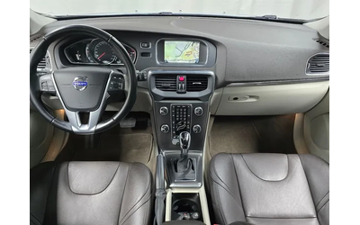 Volvo V40 1.6D - автомобили, коли, обяви за нови и употребявани 6