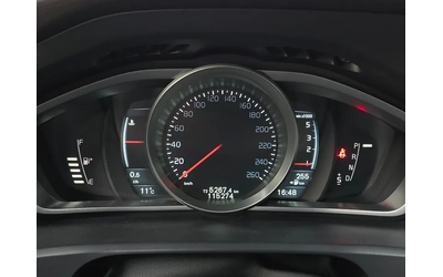 Volvo V40 1.6D - автомобили, коли, обяви за нови и употребявани 7