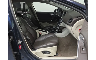 Volvo V40 1.6D - автомобили, коли, обяви за нови и употребявани 10